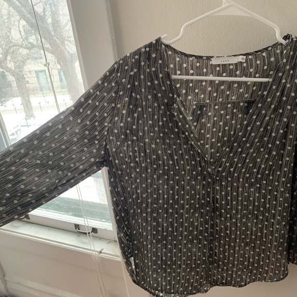 Women’s blouse size medium from Nordstrom’s - Picture 5 of 7